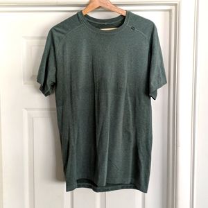 Large lulu t shirt